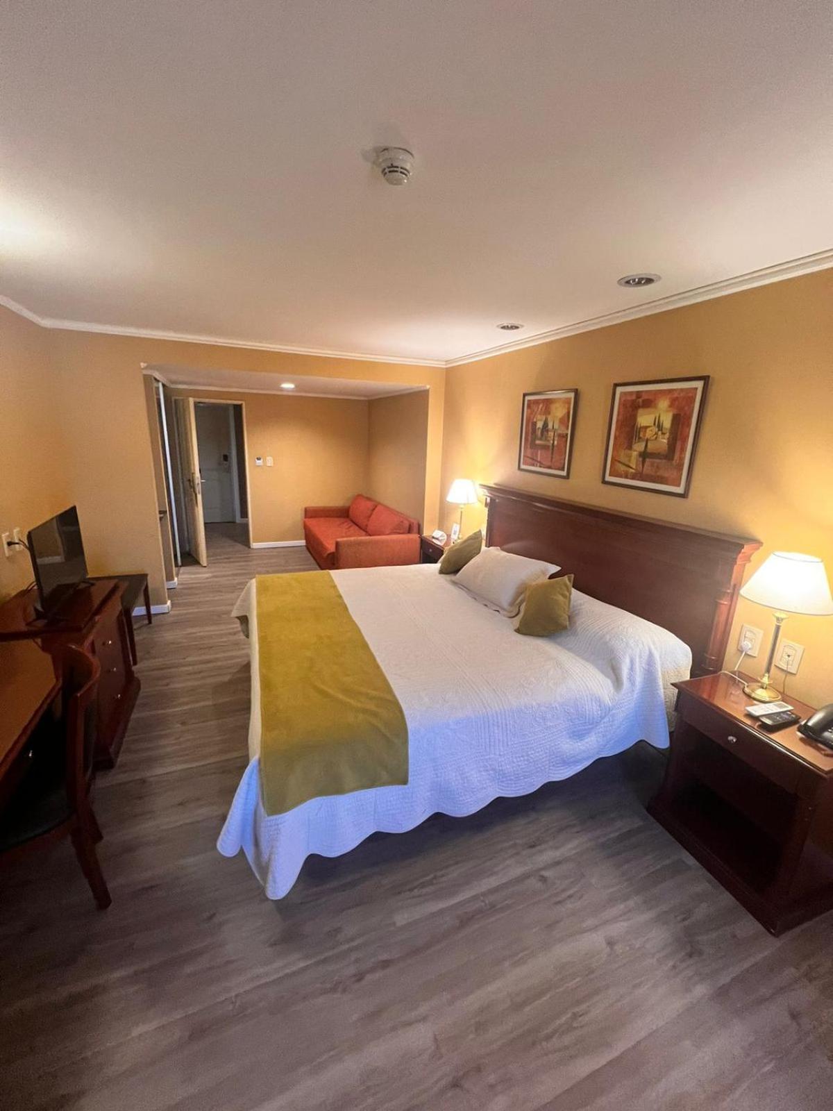 Condado Hotel Casino Santo Tome エクステリア 写真