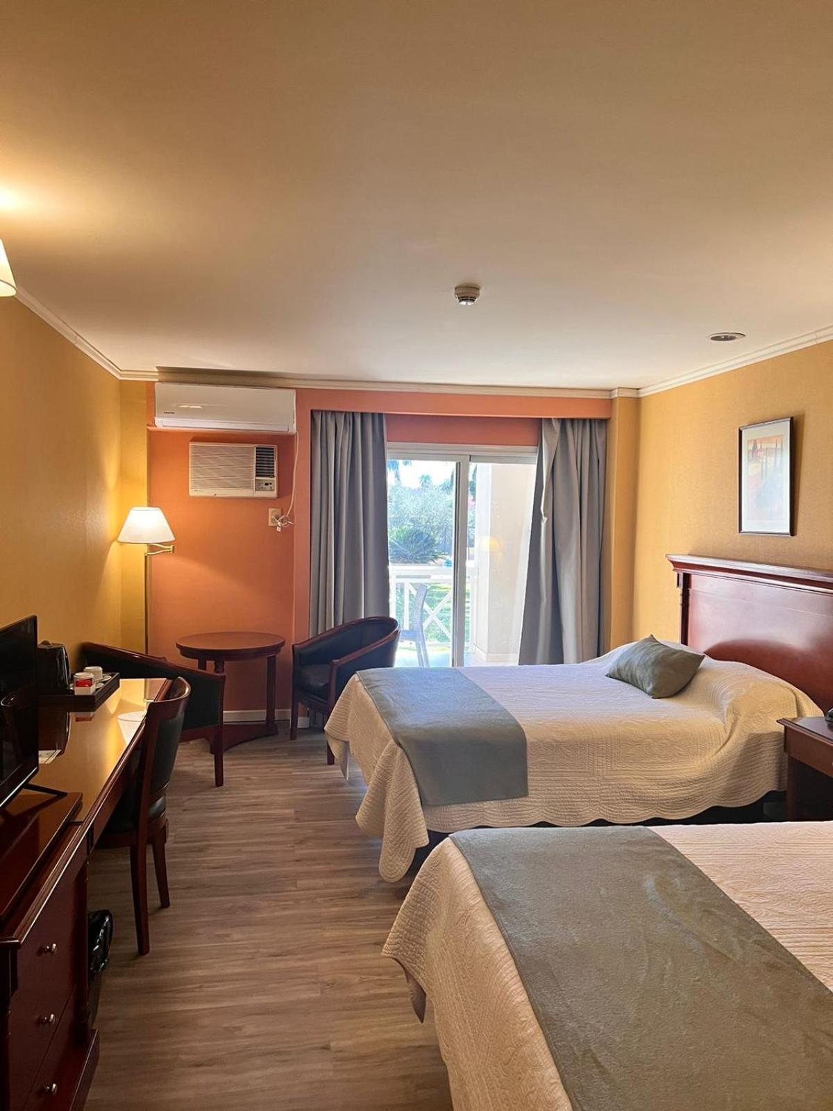 Condado Hotel Casino Santo Tome エクステリア 写真